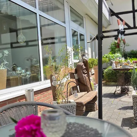 Pensionat Alttolkewitzer Ferien- & Mrosk 3*