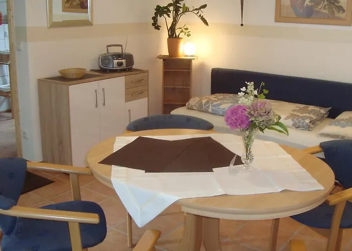 Alttolkewitzer Ferien- & Mrosk بيت ضيافة 3*